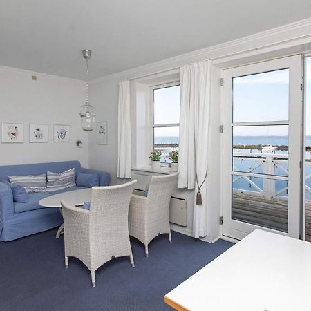 4 Person Holiday Home On A Holiday Park In Borre Eksteriør bilde